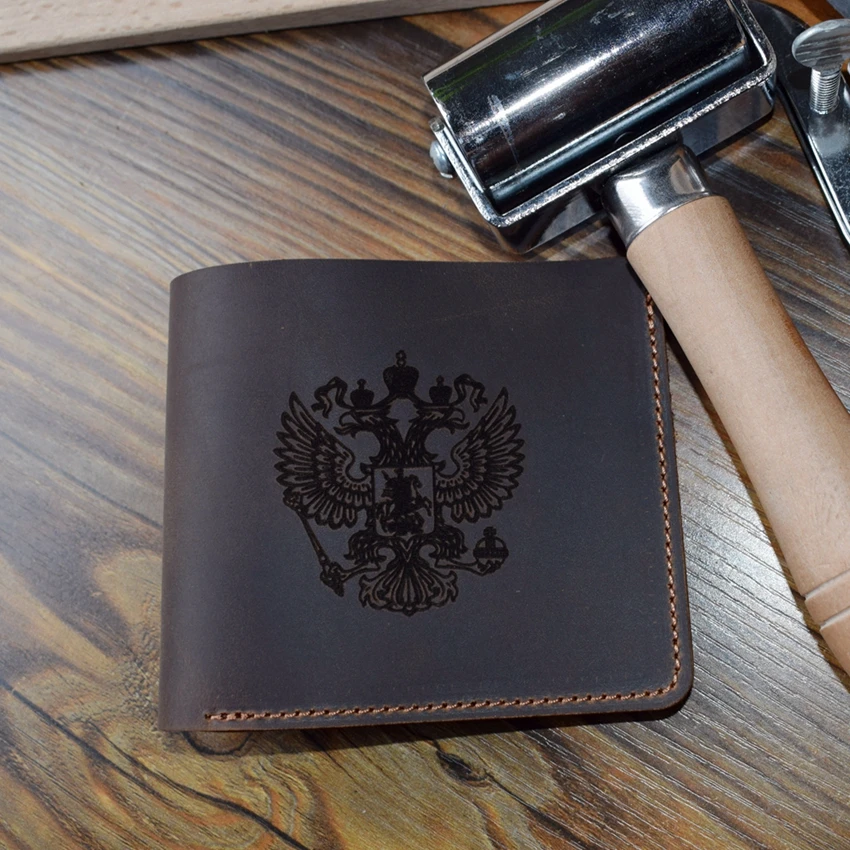 Мужской кошелек из натуральной кожи с эмблемой России и лазерной