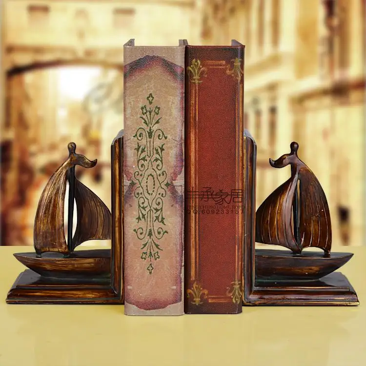 

American retro finishing sailboat bookend fashion antique resin book end vintage bookend