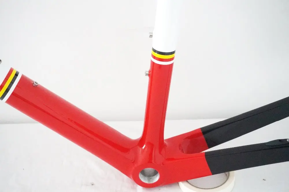 Каркасный дисковый тормоз 135 * 9QR рама для велосипеда из углеродного волокна