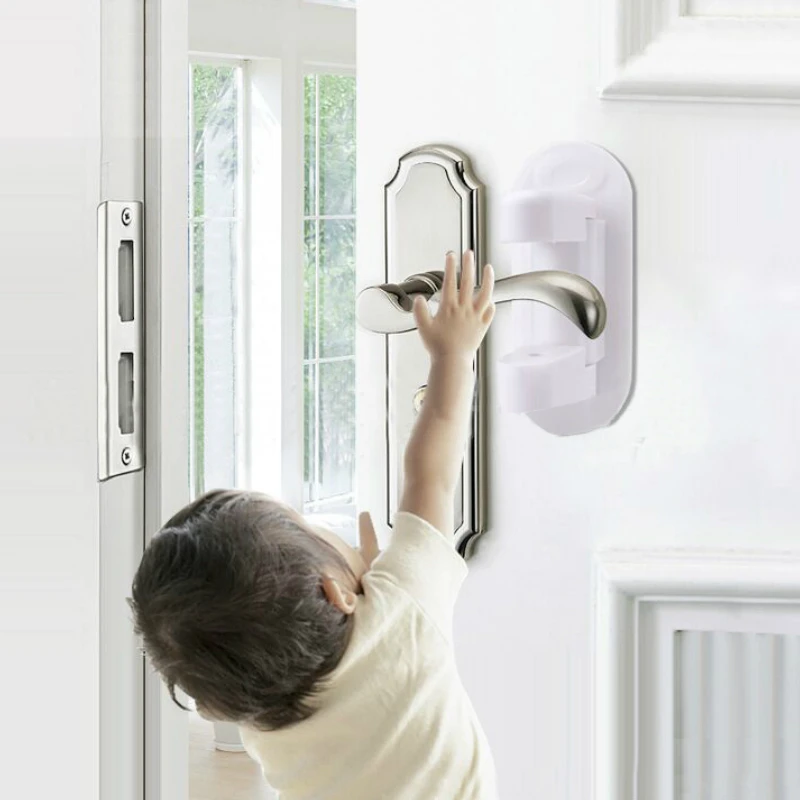 Антиприщепка для защиты детей безопасный замок препятствующий открыванию