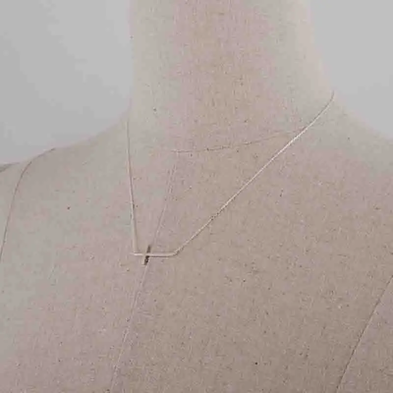 

Classic Inverted Cross Pendant Silver Gold Rose Gold Color Necklace Women Jewelry Accessory Free Shipping Wholesale