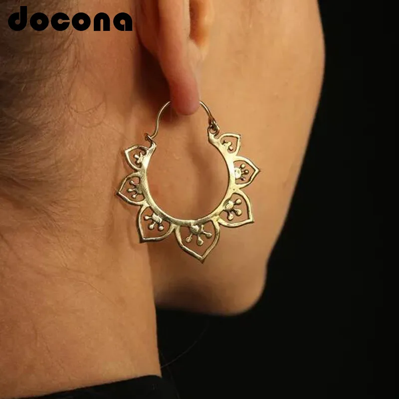 Женские серьги подвески docona золотистого/серебристого цвета с этническим цветком
