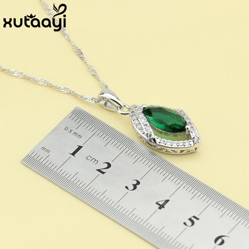 Соблазнительные искусственные зеленые камни с белым кубическим цирконием набор