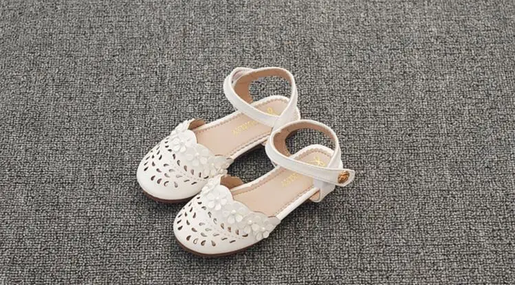 SL004-Beige Bekamille/детские сандалии для девочек; детские сандалии; Летняя обувь с мягкой подошвой; дышащая обувь ярких цветов в стиле ретро с вырезами и жемчужинами - Цвет: SL004-Beige