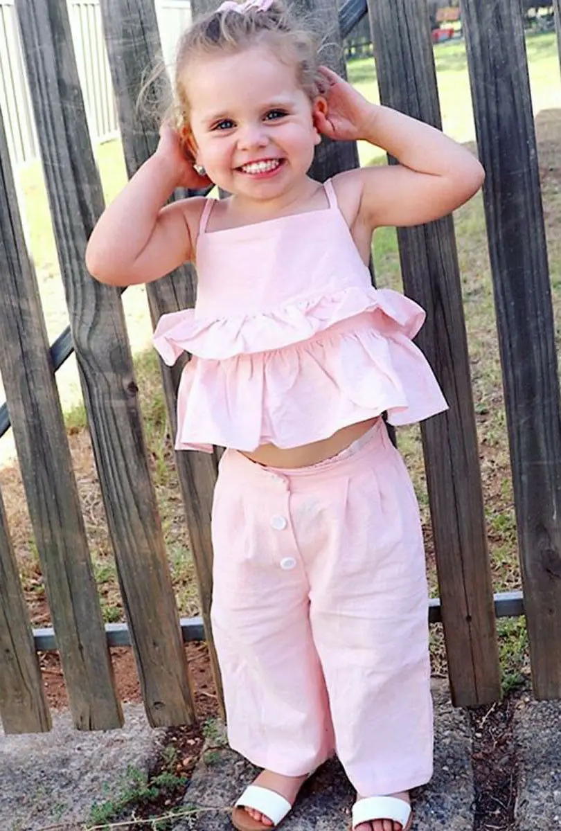 Модный комплект для маленьких девочек с оборками из плотной майки и штанов