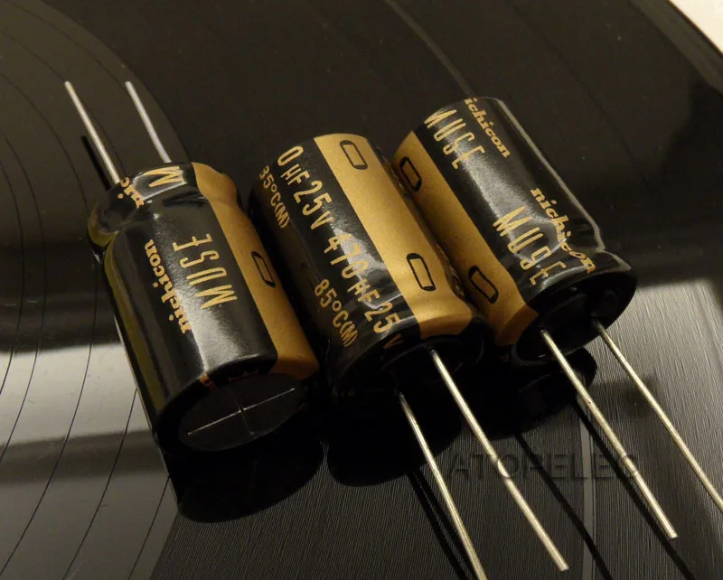 470uF 25V Комплект одежды из 4 предметов, новая Nichicon MUSE плотным верхним ворсом KZ электролитический конденсатор с алюминиевой крышкой, Hi-Fi аудио конденсатор с алюминиевой крышкой, 10 мкФ/22 мкФ/33 мкФ/47 мкФ/100 мкФ/220 мкФ/470 мкФ/1000 мкФ, алюминиевая крышка, 25В/с алюминиевой крышкой, 50В/ 100V - Объем: 470uF 25V