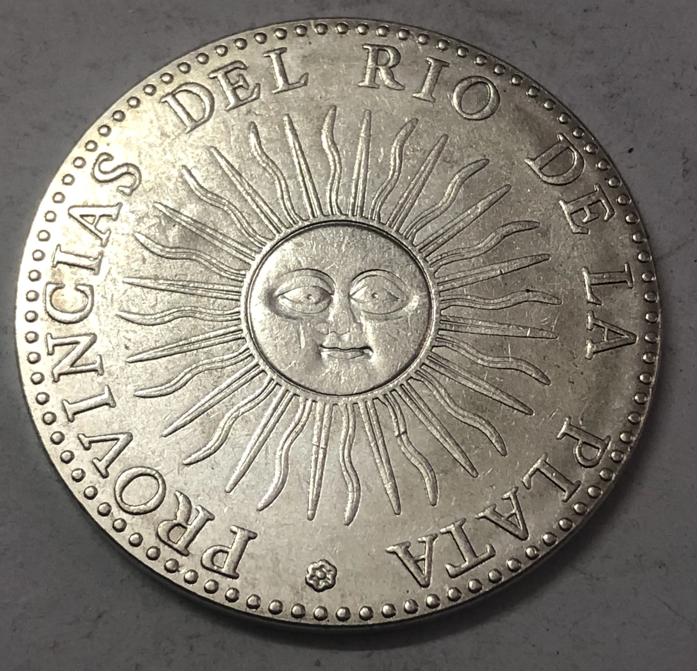 1832 La Rioja 8 Reales Provincias del Rio de la Plata Посеребренная Имитация монеты 39 мм
