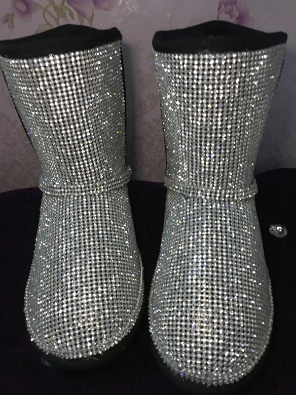 Шикарные женские зимние ботинки Rhinestone весь стразы женские зимние ботинки на плоской подошве; цвет розовый, черный, с украшением в виде кристаллов зимние ботинки из натурального фото ручной работы