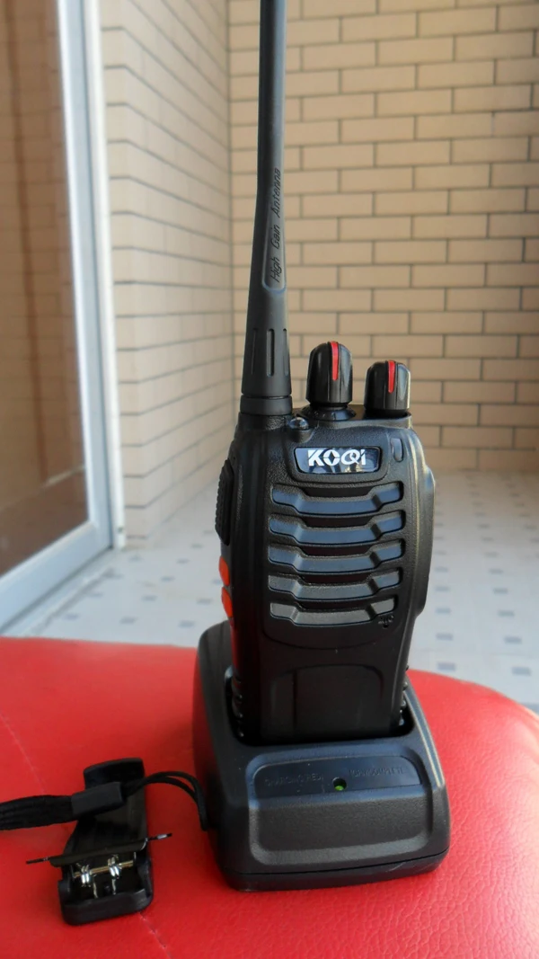 Новинка 2016 черная версия Walkie Talkie UHF:400 470 МГц двухсторонняя рация самая дешевая