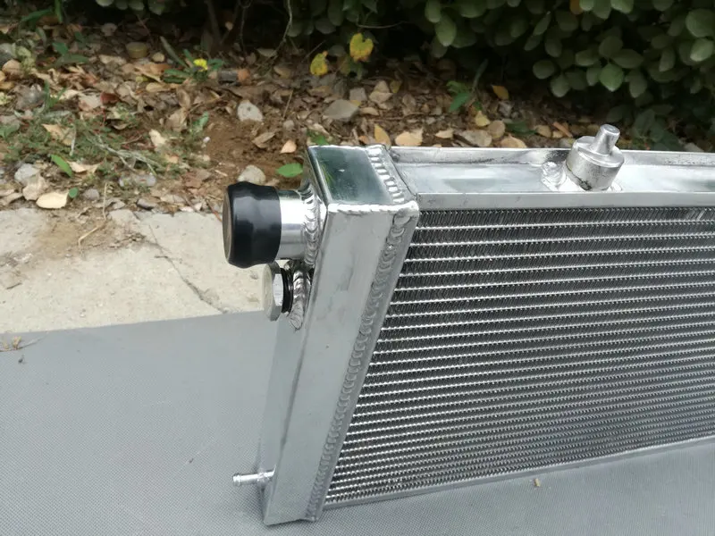 Горячая Распродажа 2 алюминиевый радиатор с сердечником и вентилятор * для PEUGEOT 205