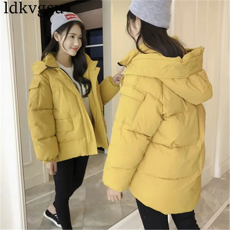 Новая женская парка зимние куртки Короткая стеганая верхняя одежда с капюшоном на молнии теплые хлопковые пальто для женщин s Верхняя одежда A1625