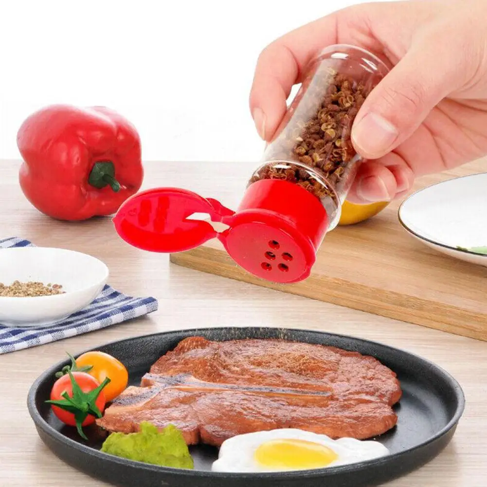 Из 2 предметов Пластик с бутылочкой для специй Солонка и перечница дырочками