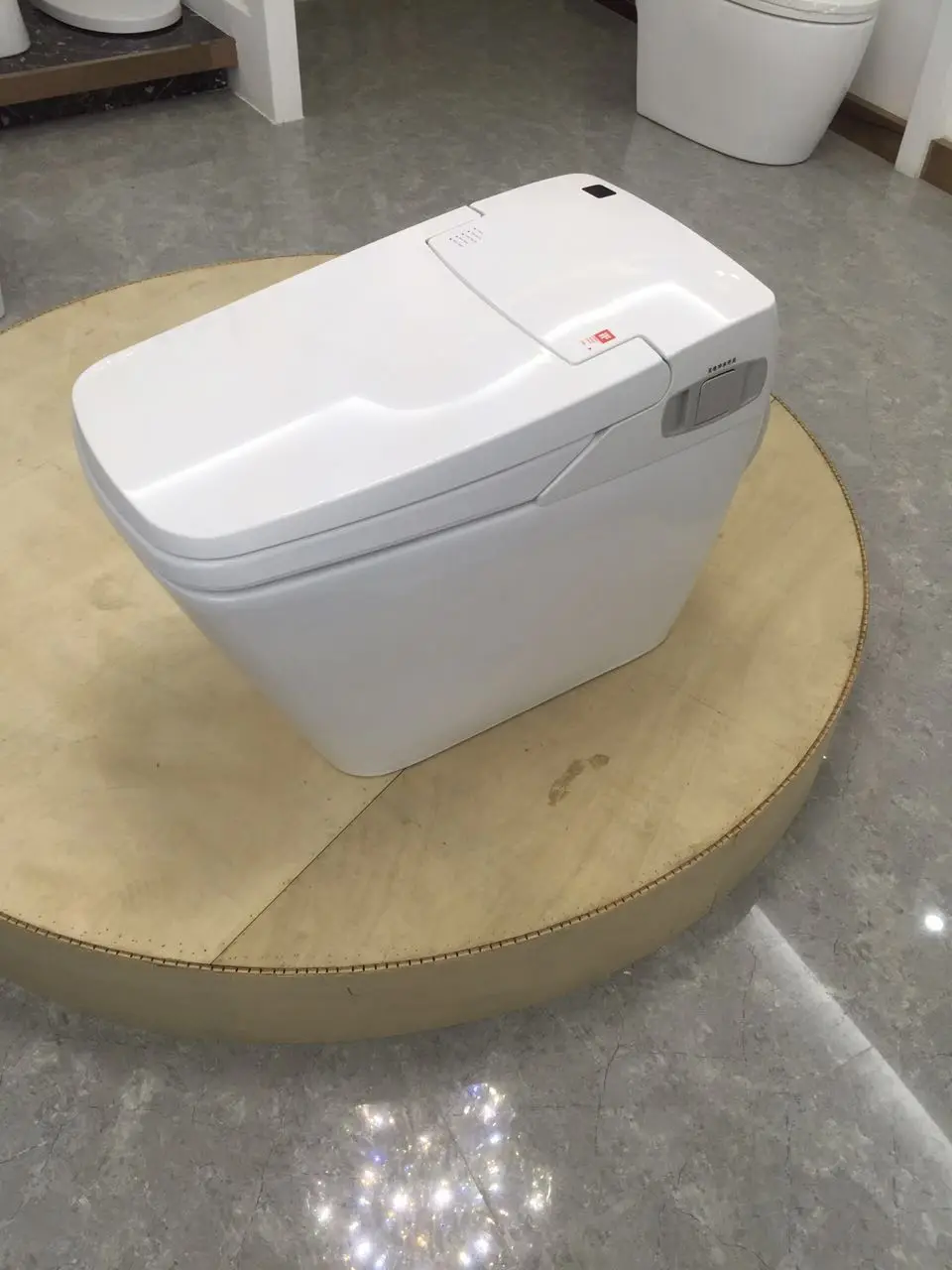 Роскошный удлиненный Интеллектуальный туалет P trap с дистанционным управлением