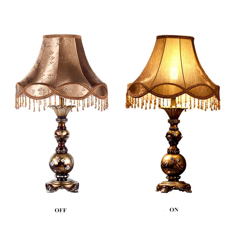 Настольная лампа в стиле ретро бронзовая для кухни столовой кровати по бокам