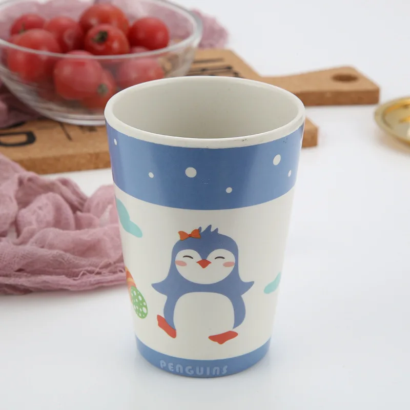 penguin Бамбуковое волокно детская питьевая чашка мультфильм анти-обжигающая детская чашка бутылка для воды - Цвет: penguin