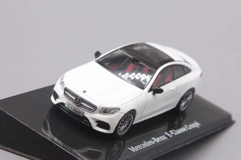 4 I scale1: 43 MB E-Klasse Hardtop Coupe модель автомобиля литья под давлением металлические игрушки подарок на день рождения для детей мальчик другой - Цвет: 4