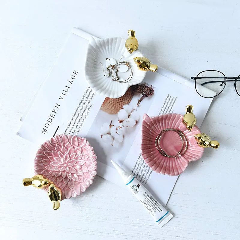 

Nordic Ins Handmade Bird Ceramic Jewelry Dish Snack Candy Dish Ring Bracelet Storage Tray Home Ashtray Bathroom Decoration Craft