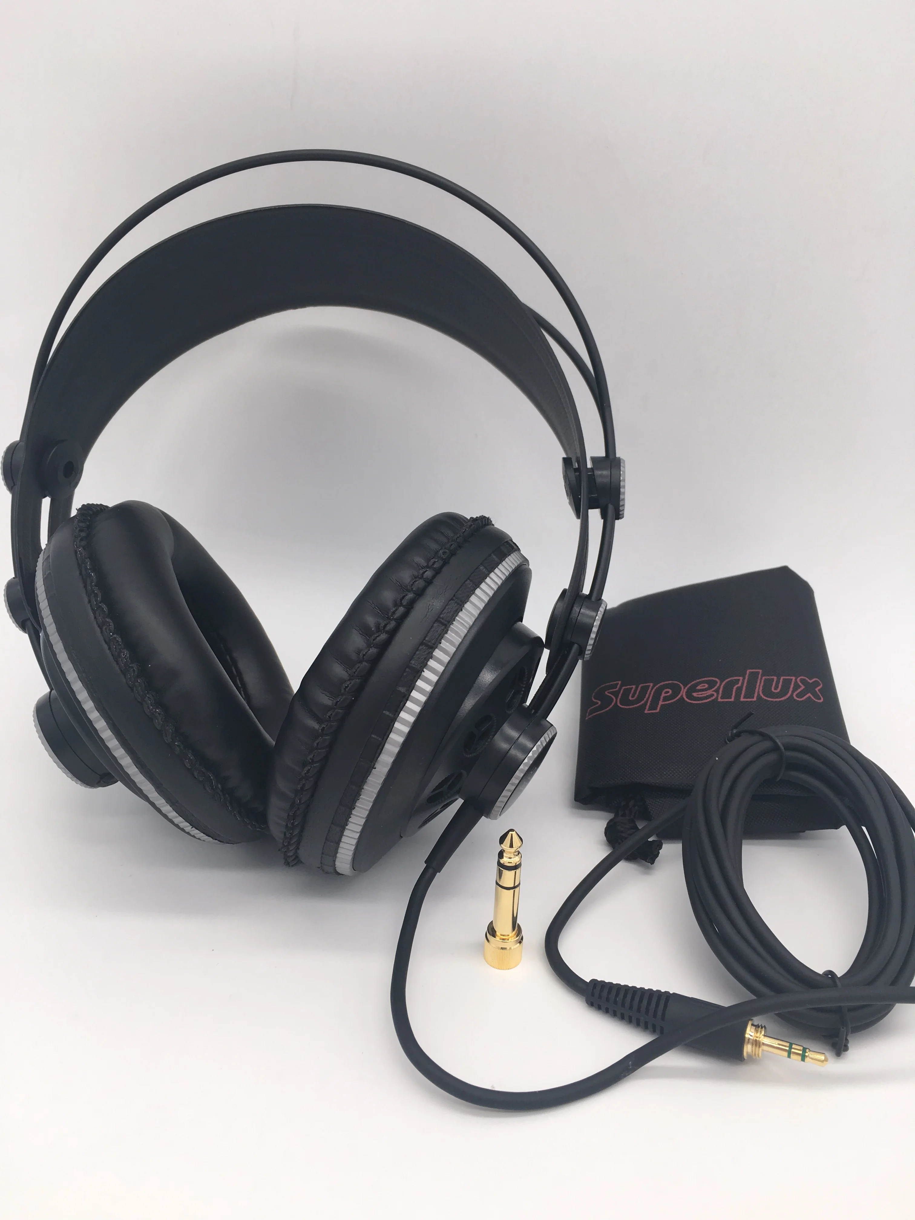 Профессиональные студийные наушники Superlux HD681B полуоткрытые динамические стерео