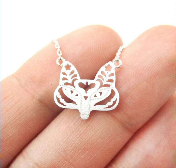 Оптовая продажа ожерелье с лисьим лицом цветочной филигранной огранкой в форме