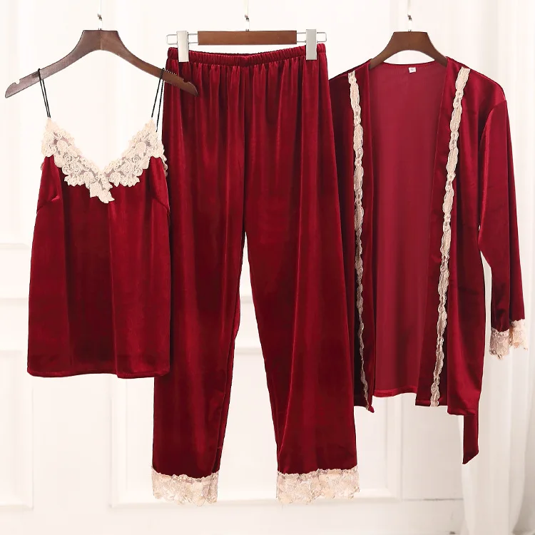 Женский Велюровый костюм на бретелях из 3 предметов с топом и брюками ночной