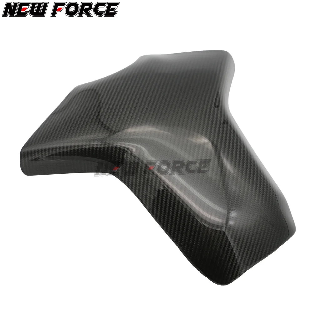 Наклейка на крышку топливного бака мотоцикла из углеродного волокна