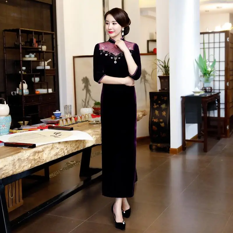 Винтажное бархатное женское платье до щиколотки Qipao, большие размеры, осенне-зимнее Сетчатое платье ручной работы, украшенное бусинами, новинка, вечернее облегающее платье - Цвет: Фиолетовый