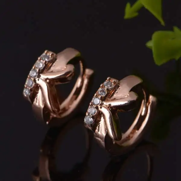 Серьги Huggie с надписью K женские серьги кольца из розового золота|huggie earrings|designer hoop