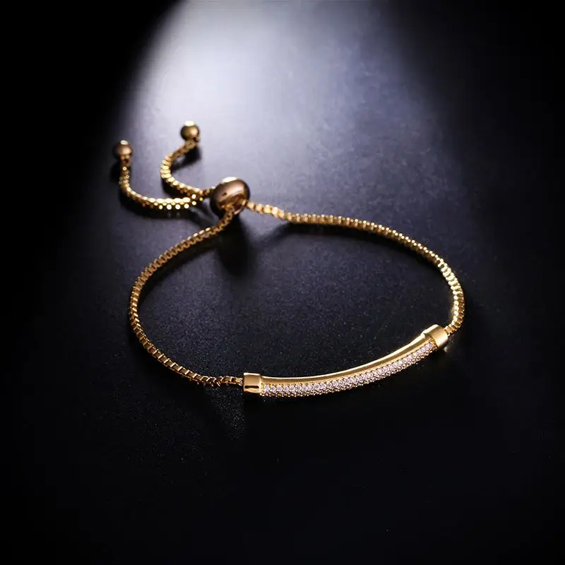 Женский браслет с фианитом OCESRIO вечерние аксессуары белого и серебряного цвета