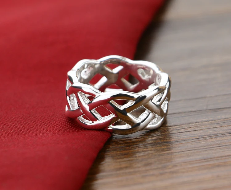 Женское кольцо с серебряным покрытием имитацией сетки|Кольца| |