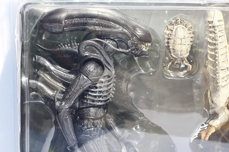 Экшн фигурка NECA Alien VS Predator настоящей 2 шт. в упаковке|figure toy|action figure toystoys free shipping |
