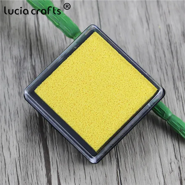 Lucia crafts 4*4 см чернильный коврик для рукоделия чернильные подушечки к основанию масляные резиновые штампы ткани скрапбук отпечаток пальца прокладка для печати I1106 - Цвет: Yellow