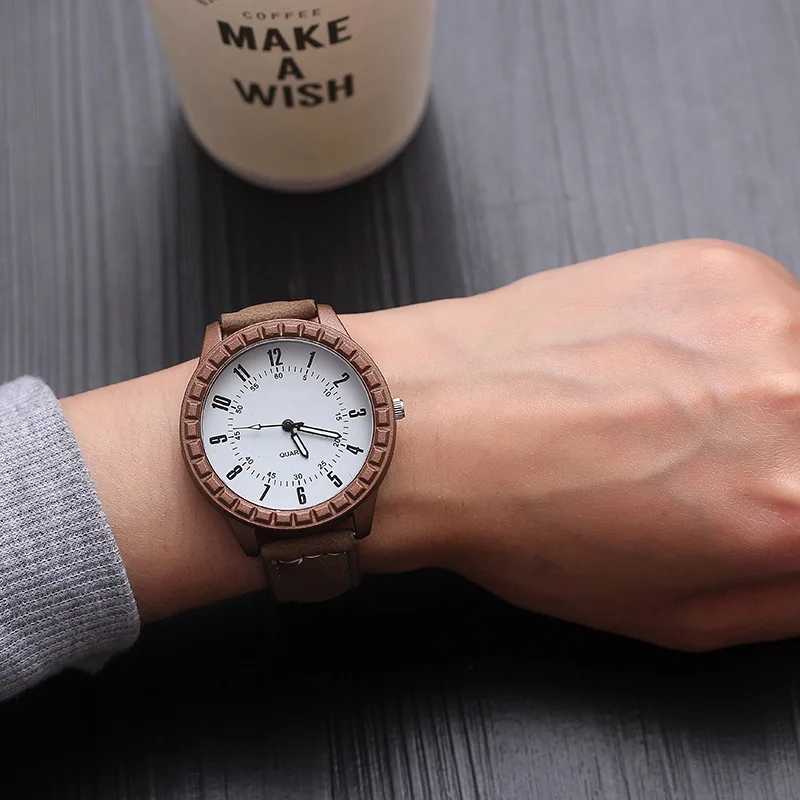 Классические винтажные часы для мужчин и женщин кожаные в ретро стиле наручные