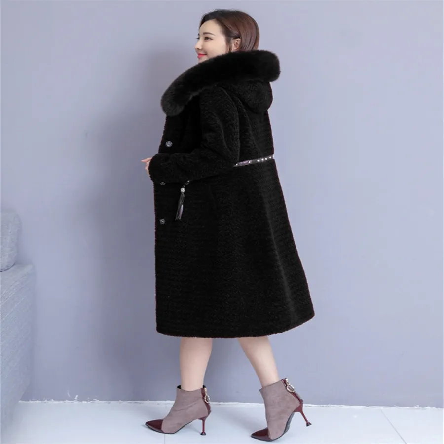 Новинка 2019 года зимнее утепленное пальто большого размера с пушистым бандана
