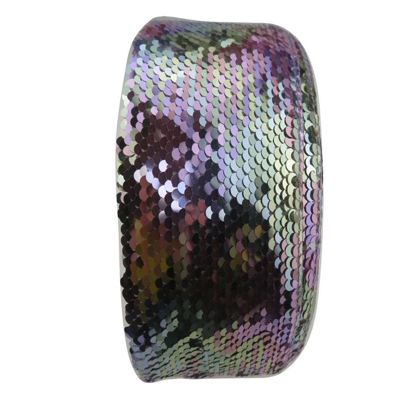 50 ярдов 75 мм Горячие продажи Блестящая радужная голограмма серебряная лента из пайеток для украшения платья Принимаем заказы на индивидуальную настройку.