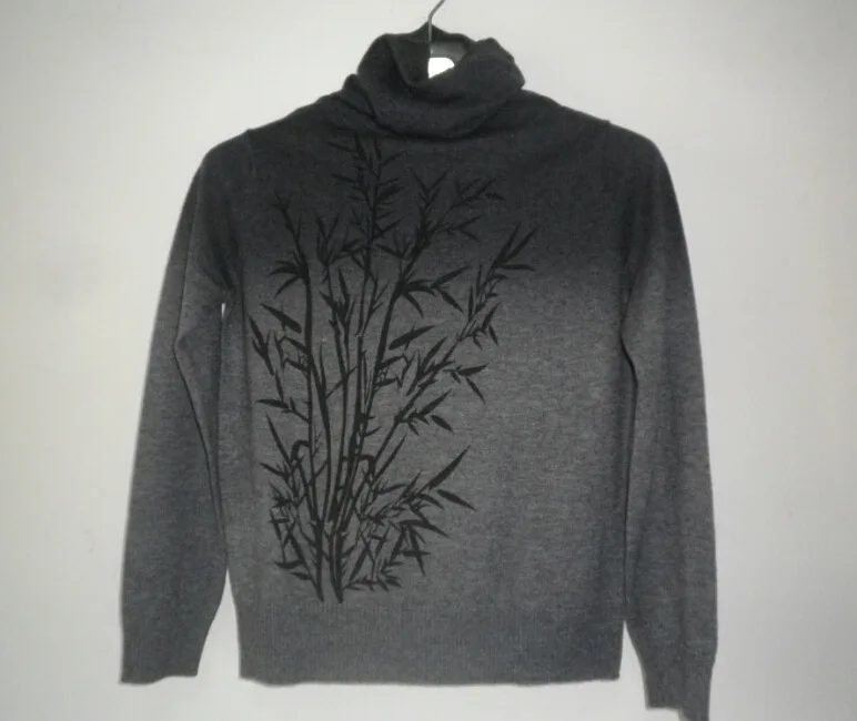 Женский кашемировый свитер с высоким воротником и принтом | Женская одежда