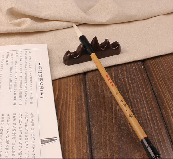 Китайской каллиграфии ножка рейсфедера высокого качества дерева в форме горы