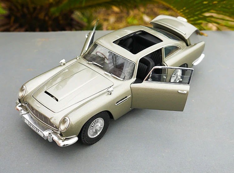 1:18 Масштаб Aston Martin DB5 007 версия фильма литая модель автомобиля игрушка для коллекции подарков игрушки для мальчиков