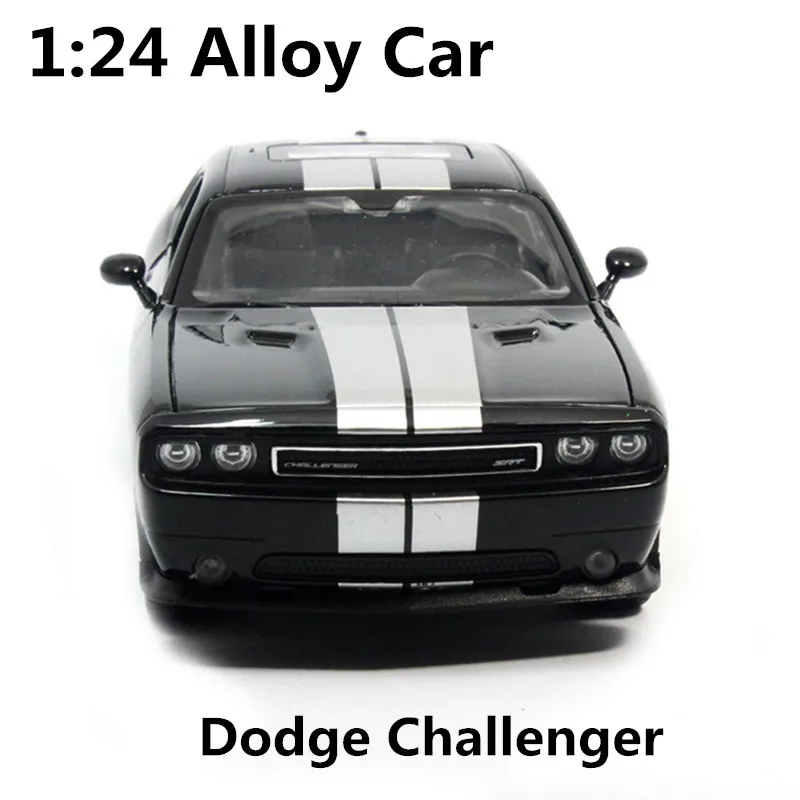 Автомобиль из сплава 1:24 модель автомобиля dodge challenger с высокой симуляцией