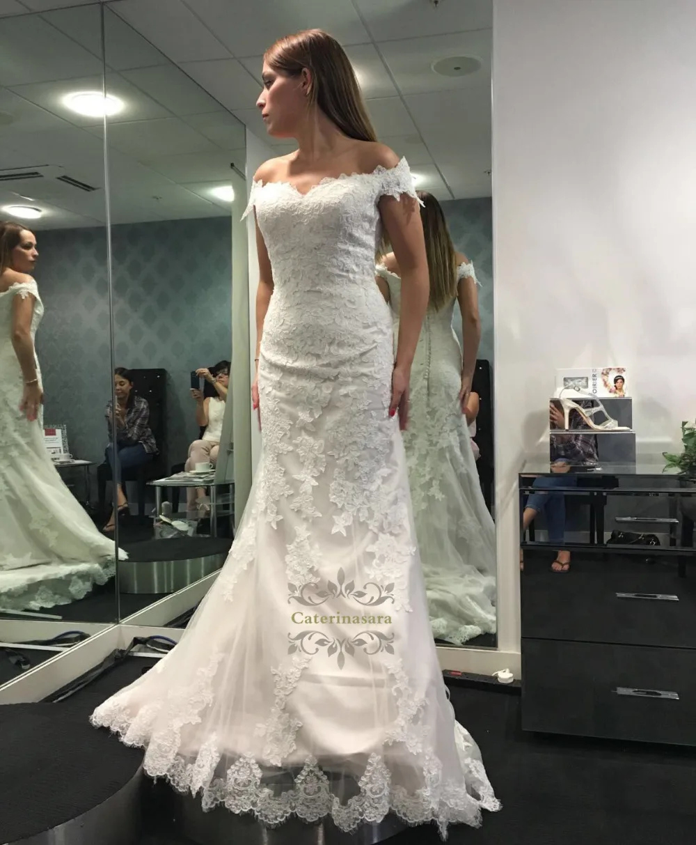 Женское свадебное платье с юбкой годе кружевное рукавами-крылышками