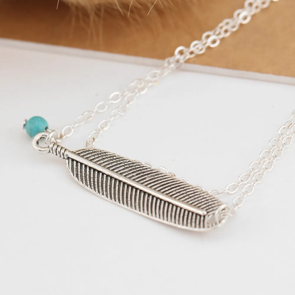 Женские браслеты золотистого серебристого цвета с двумя цепочками украшенные