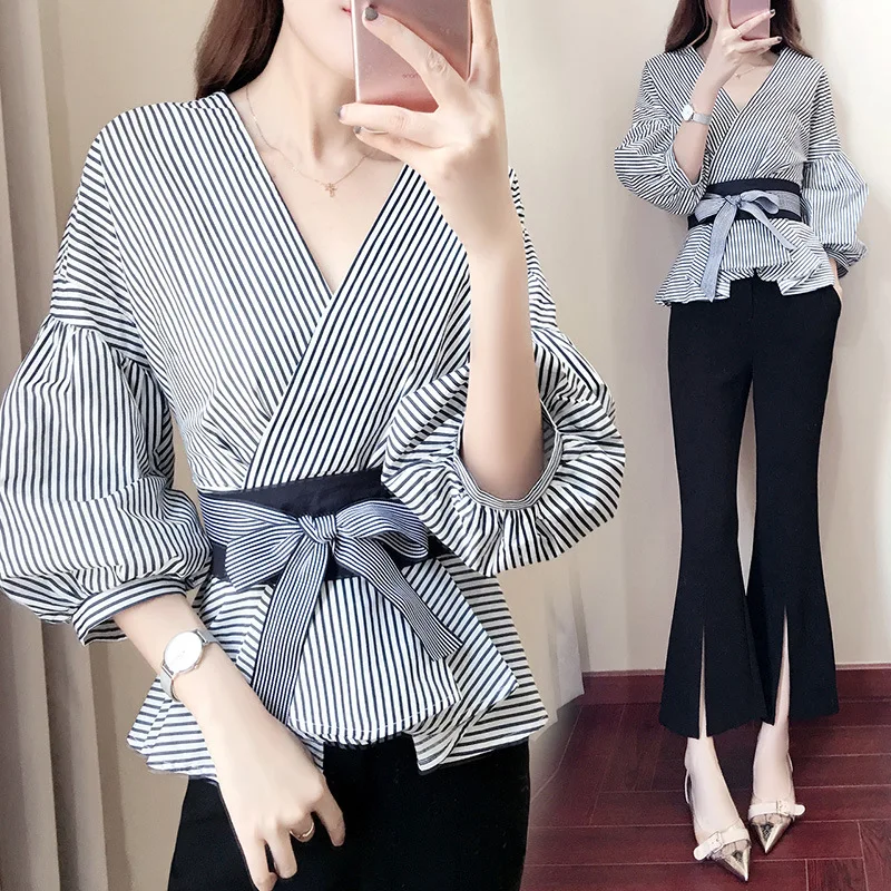 Женский комплект из двух предметов шифоновая блузка с цветочным принтом и брюки