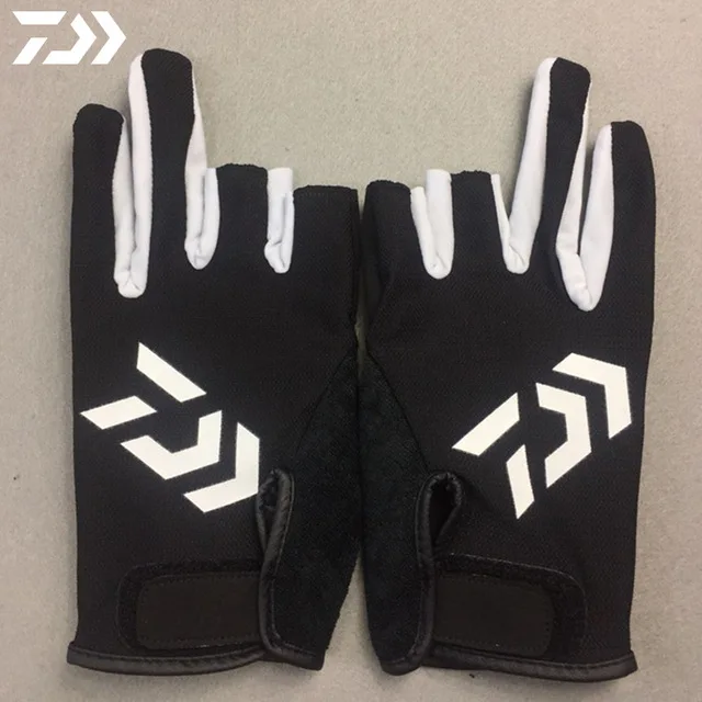Черный 1 Pair DAIWA Anti-Slip 3 Fingers Cut Fishing Gloves Breathable Elasticity 3 Fingerless Hiking Sports Gloves - Цвет: Черный