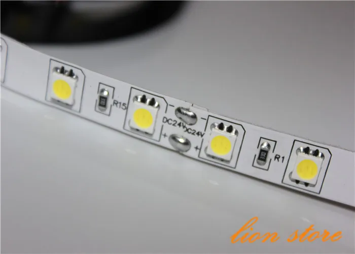 Водонепроницаесветодиодный Светодиодная лента S605 5050 SMD DC 24 В гибсветильник ная 60