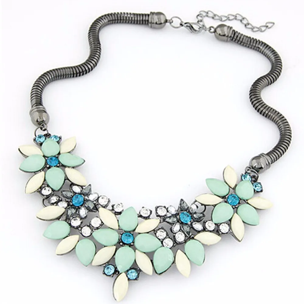 FAMSHIN 2016 Новинка модных женских ботинок в стиле ретро красочная с камнями стразами