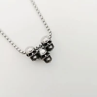 2021 new arrival gothetic punk style skull necklace vintage silver color 316l stainless steel rock 3 skulls pendant necklace