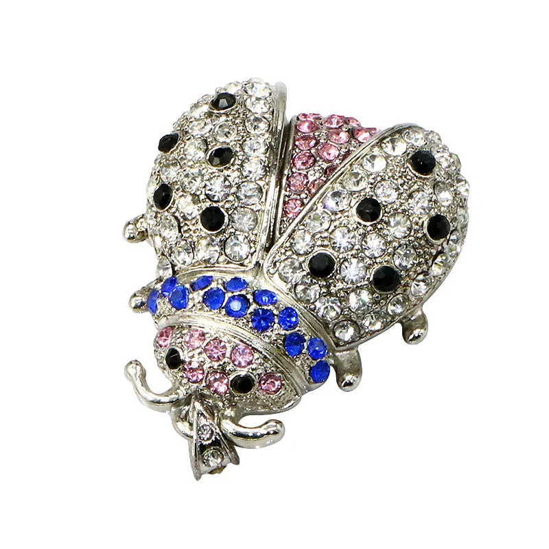 Алмазное животное с реальной емкостью для креативной модели божьей