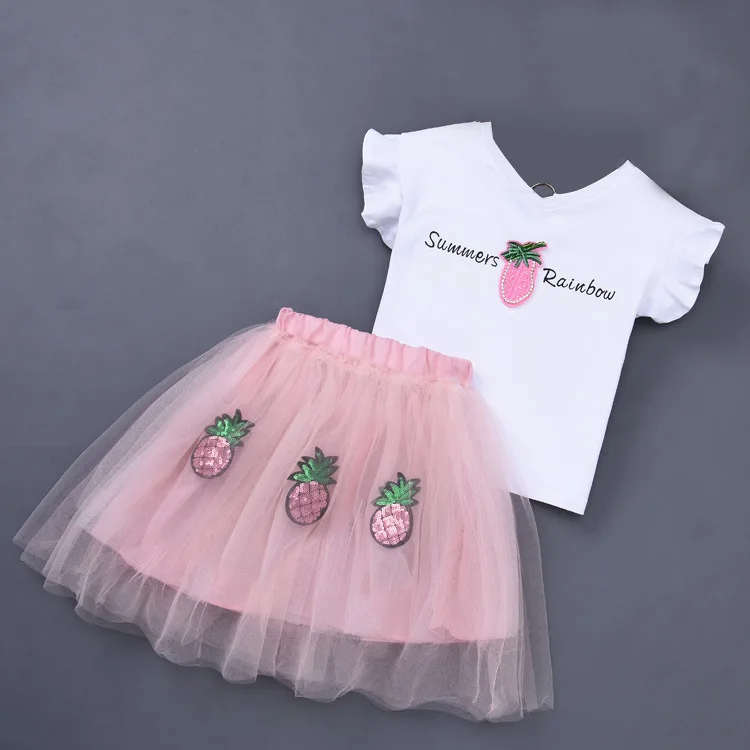 Летняя одежда для маленьких девочек Футболка с рукавами-бабочками и буквенным