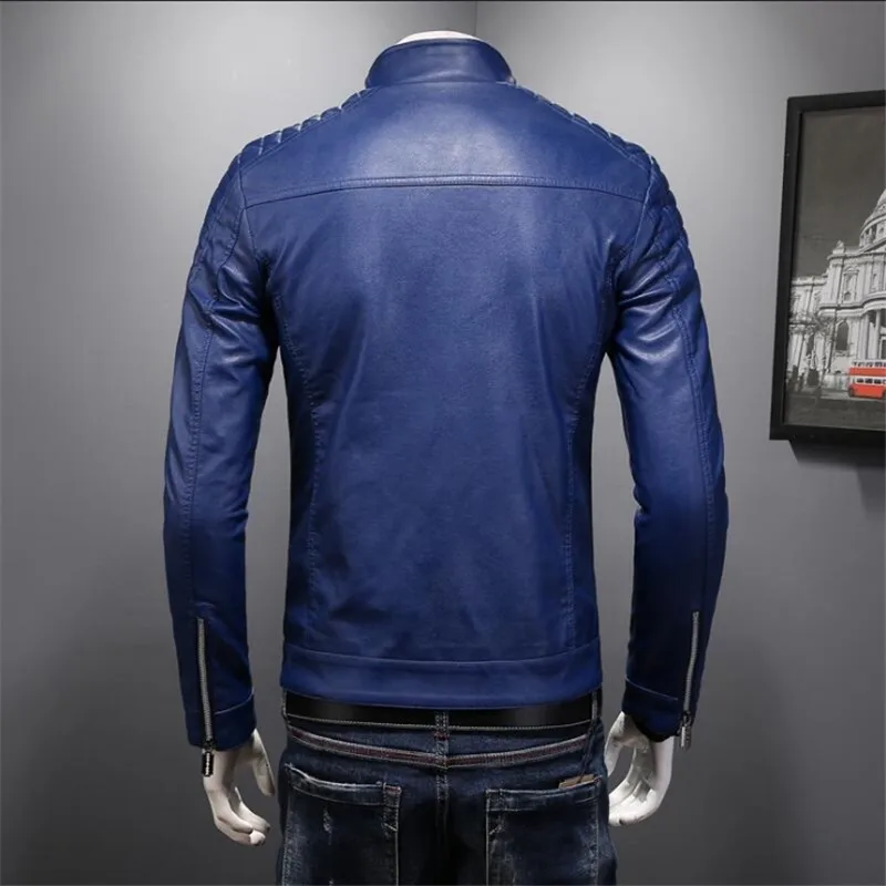 

Coats & Jackets