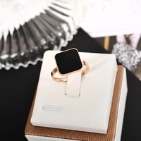 yun ruo new arrival luxyry black square shell ring woman birthday gift fashion titanium steel jewelry rose gold color never fade