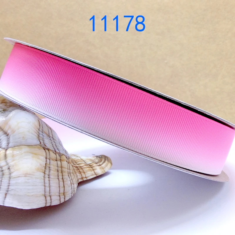 Бесплатная доставка 50 ярдов Мультяшные градиентные цветные печатные корсажные